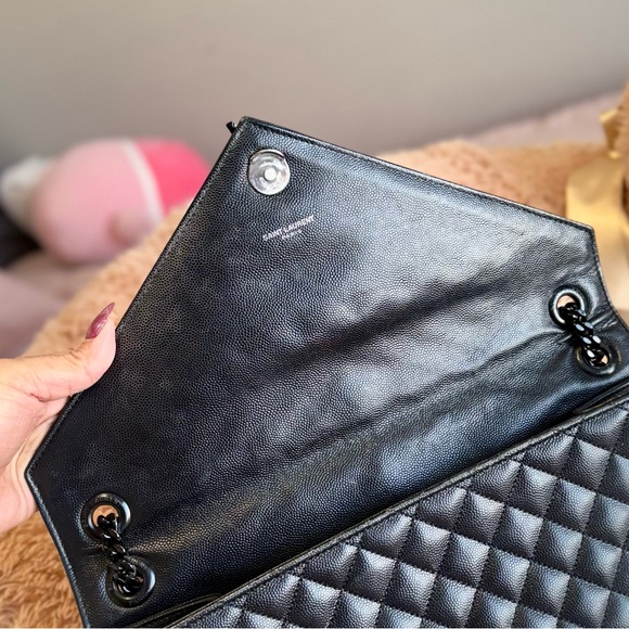 SAINT LAURENT YSL BLACK LARGE ENVELOPE FLAP SHOULDER BAG. - Picture 2 of 9